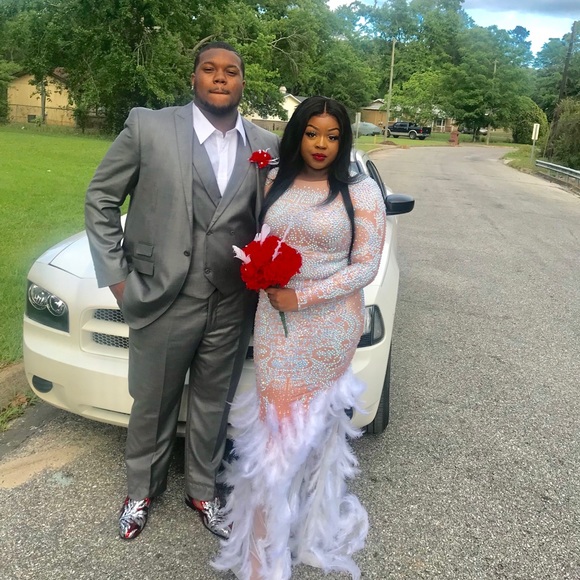 Feather prom dress - Picture 2 of 2